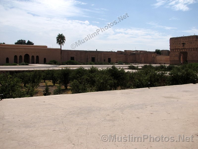 Overview pictures of the Badi palace. The previous pool in the middle now contains a garden.